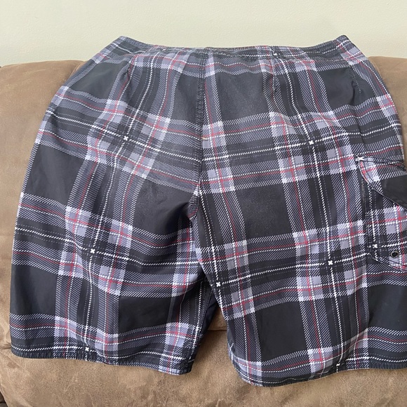 Quiksilver Men 34 Black Gray Plaid Board Shorts - Picture 3 of 5